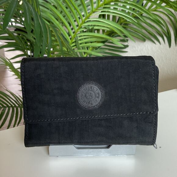 Kipling Womens Trifold Compact Wallet Black Snap Button Closure - Picture 1 of 12